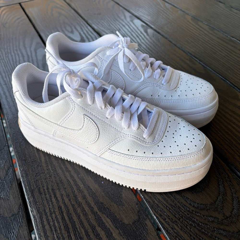 Nike Court Vision Alta Women’s Size 10 White